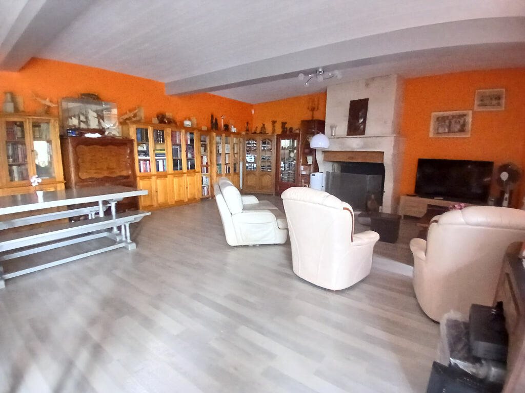 Maison à vendre, 191m², Mornac