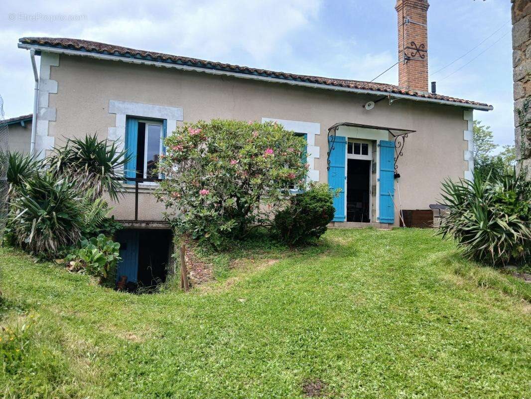 Maison à vendre, 130m², Busserolles