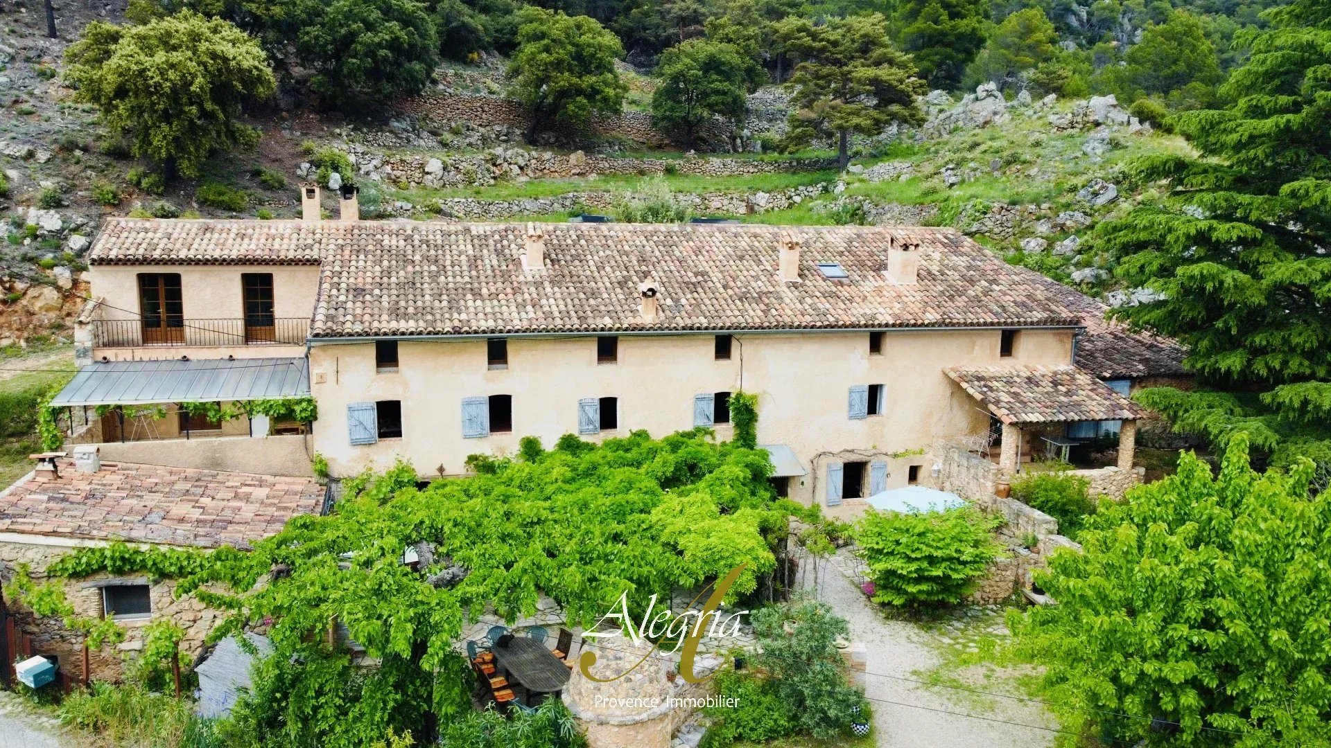 Maison à vendre, 505m², Aups