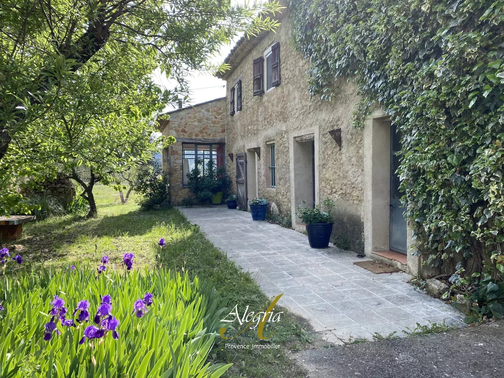 Maison à vendre, 230m², Cotignac