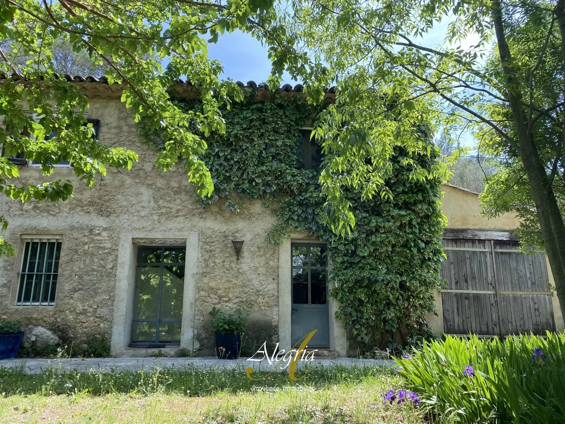 Maison à vendre, 230m², Cotignac