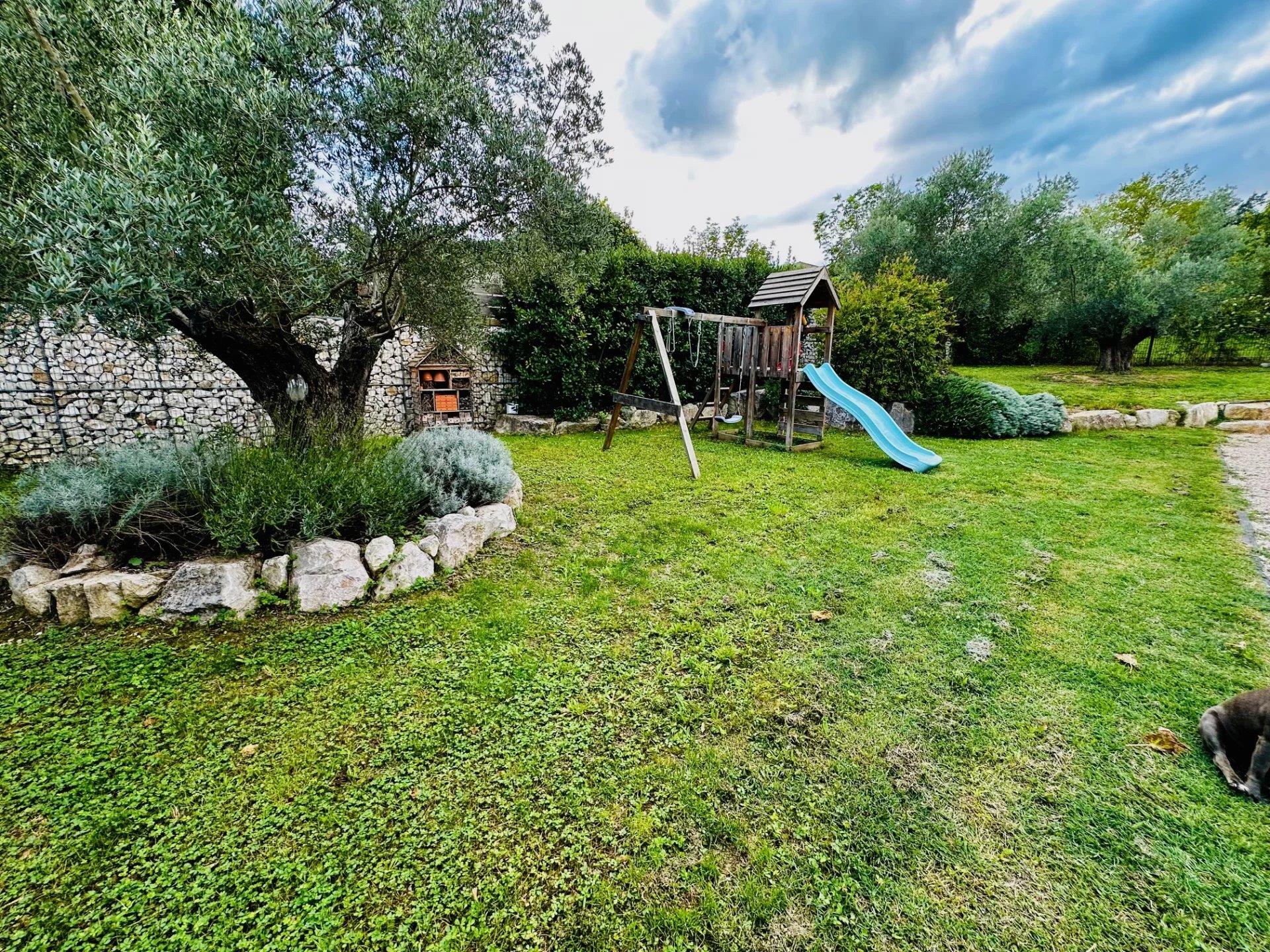 Maison à vendre, 115m², Nîmes