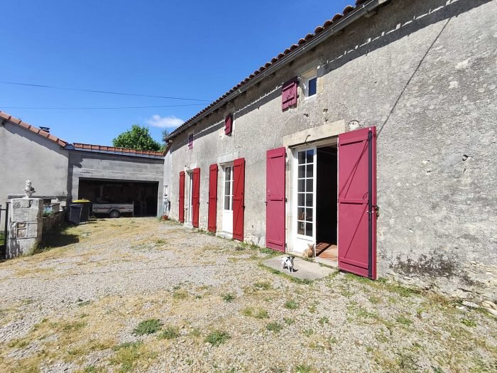 Maison à vendre, 200m², Saint-Laurent-de-Céris