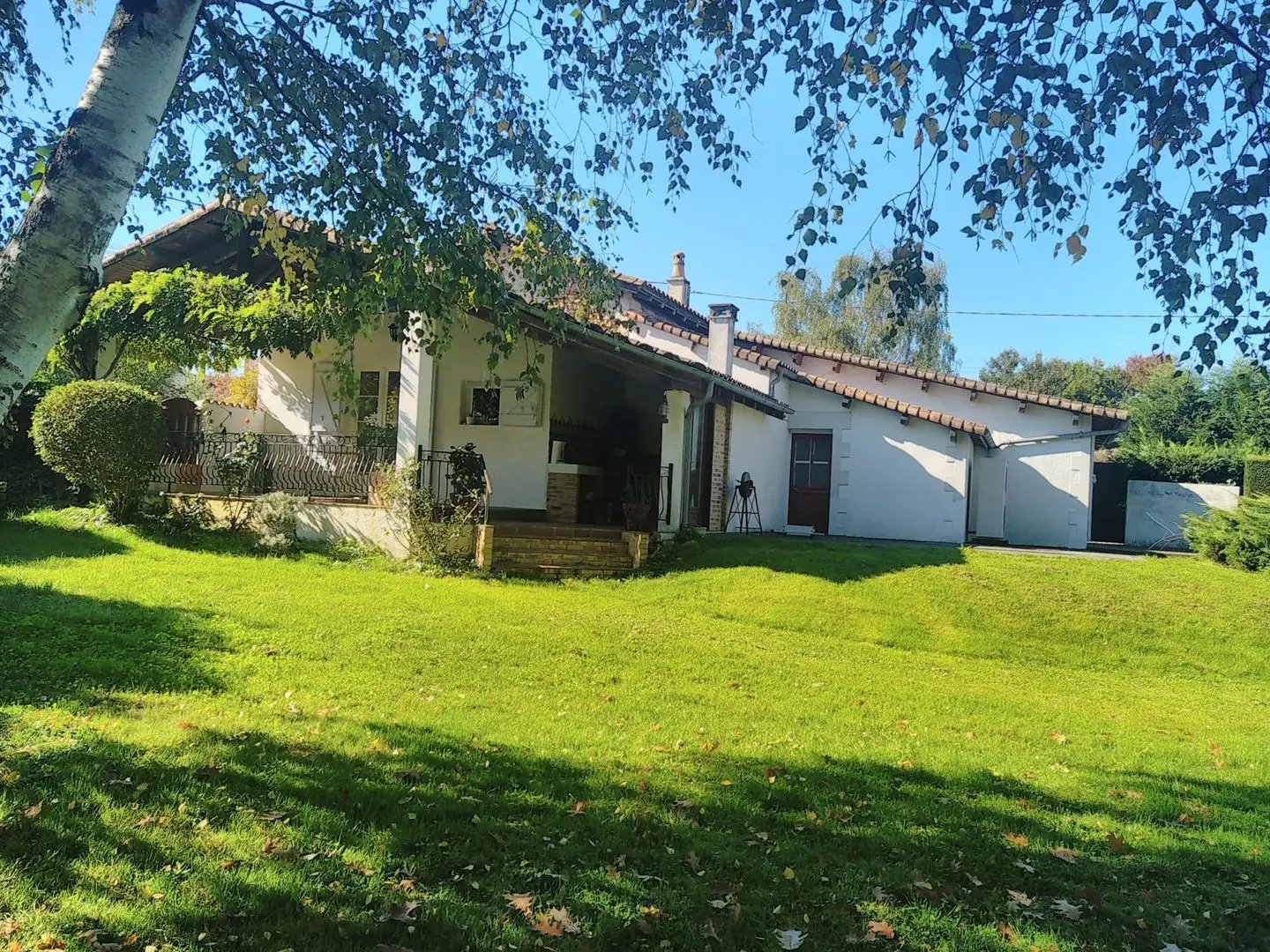 Maison à vendre, 136m², Chasseneuil-sur-Bonnieure