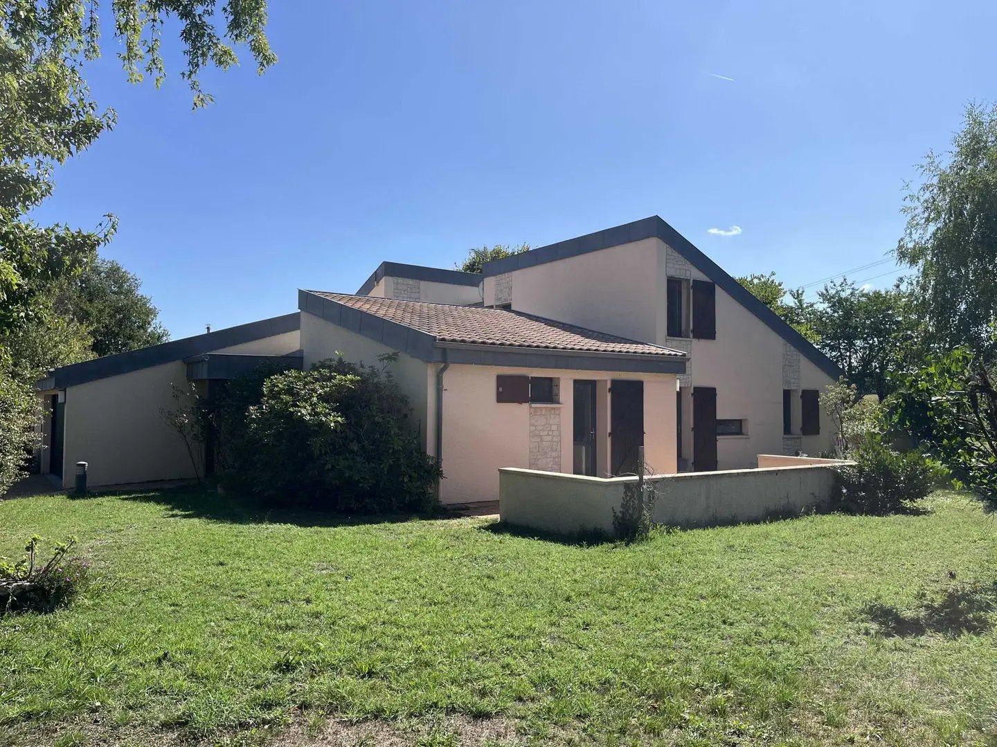 Maison à vendre, 181m², Chasseneuil-sur-Bonnieure