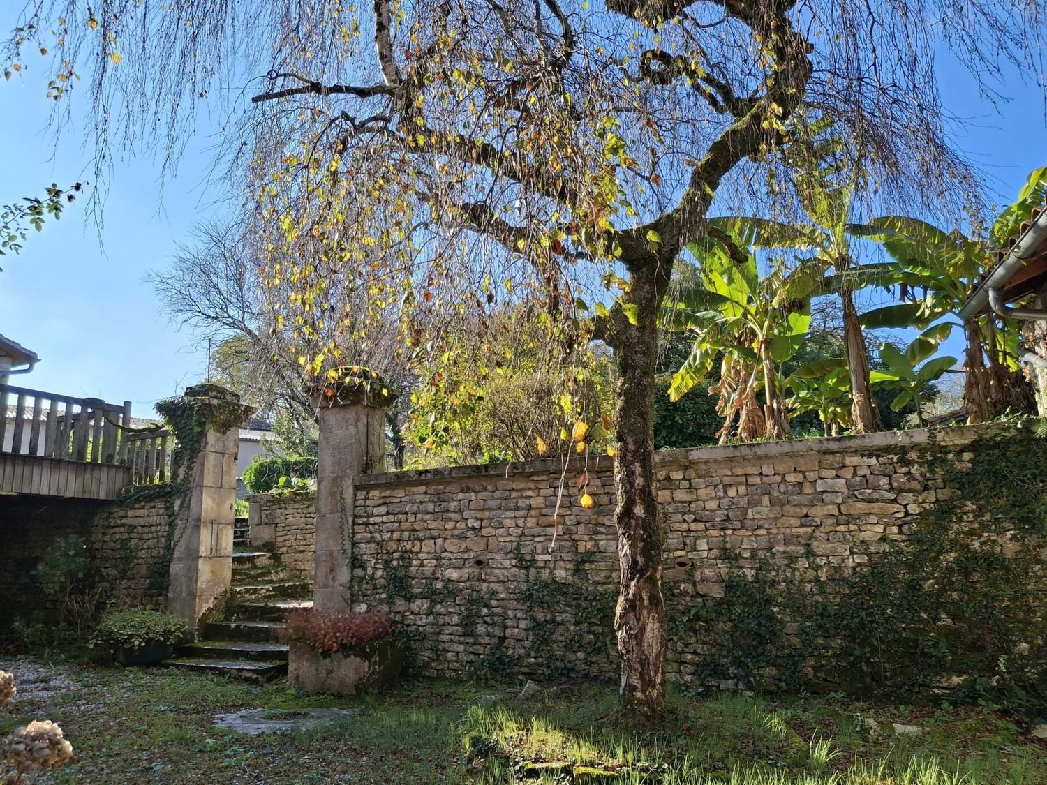 Maison à vendre, 270m², Champagne-Mouton