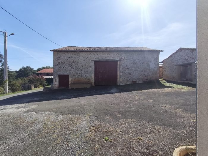 Maison à vendre, 117m², La Rochefoucauld-en-Angoumois