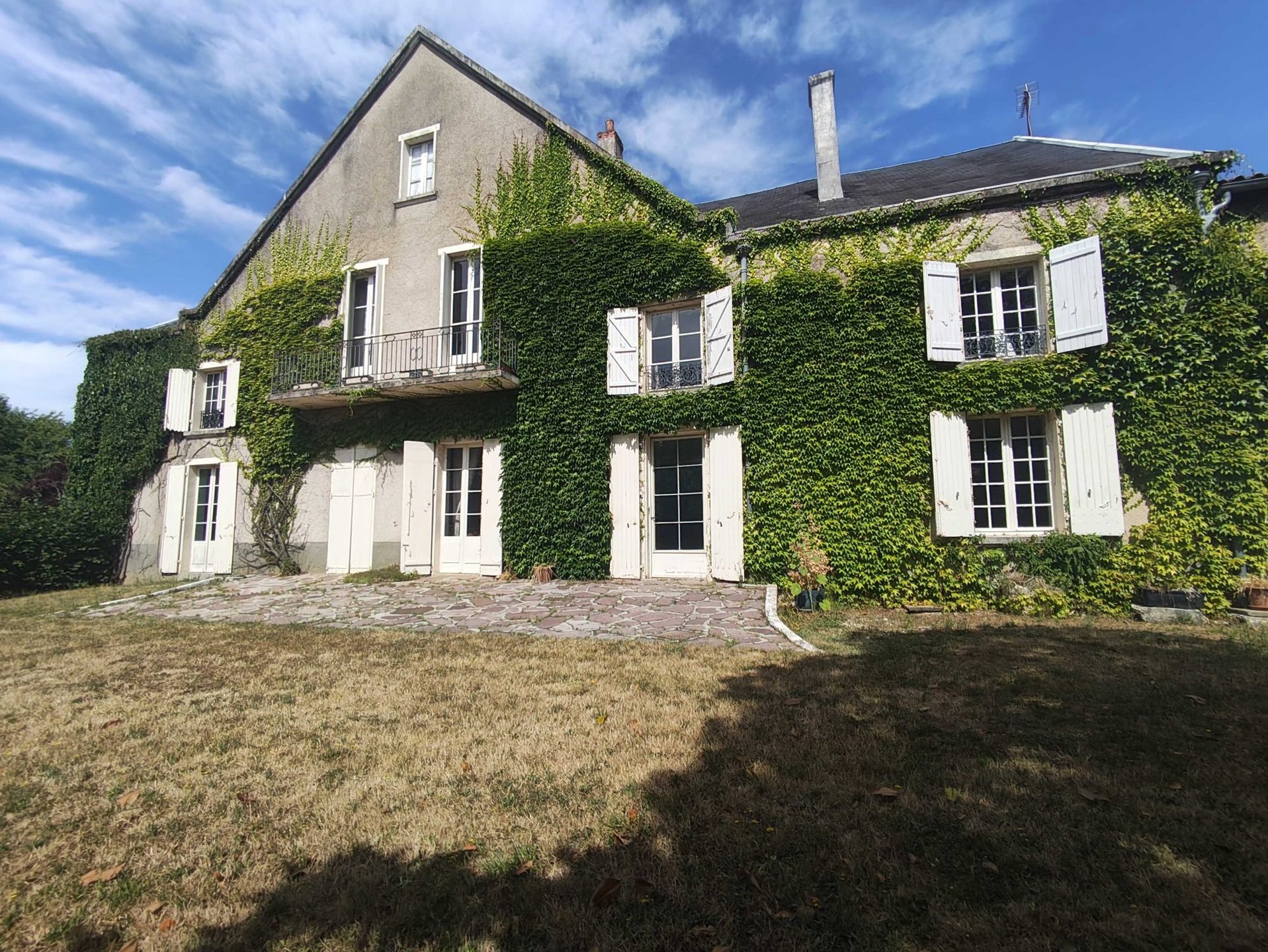 Maison à vendre, 492m², Chasseneuil-sur-Bonnieure