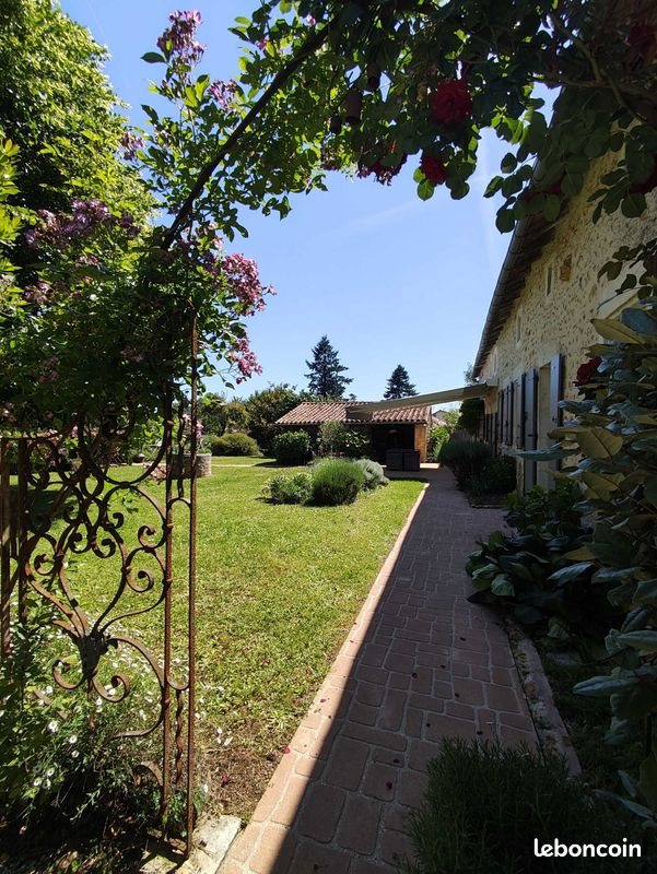 Maison à vendre, 209m², Chasseneuil-sur-Bonnieure