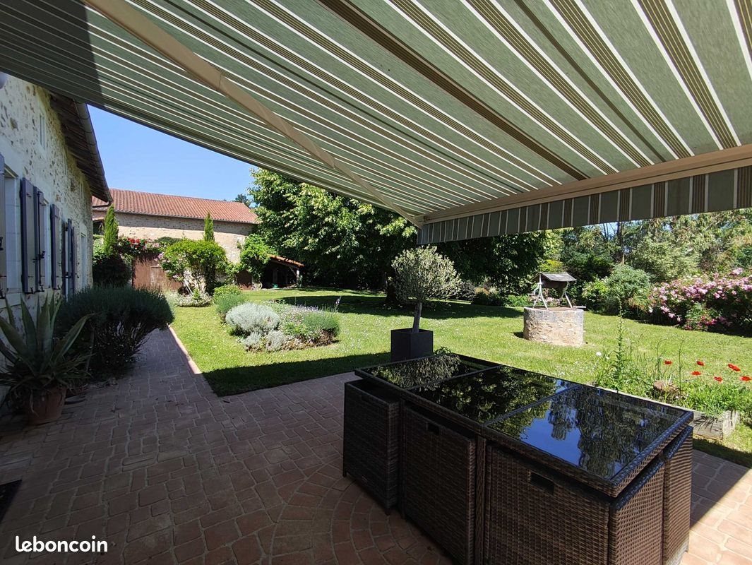 Maison à vendre, 209m², Chasseneuil-sur-Bonnieure