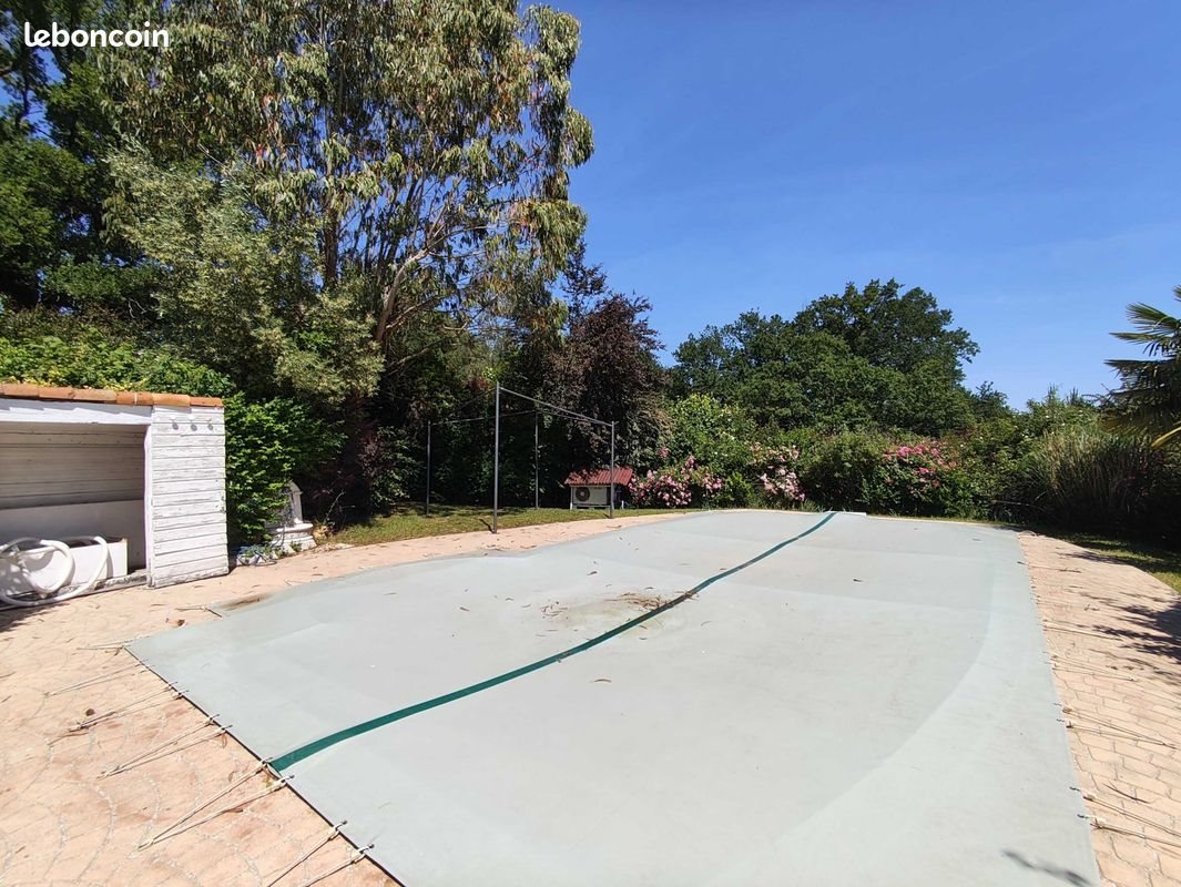 Maison à vendre, 209m², Chasseneuil-sur-Bonnieure