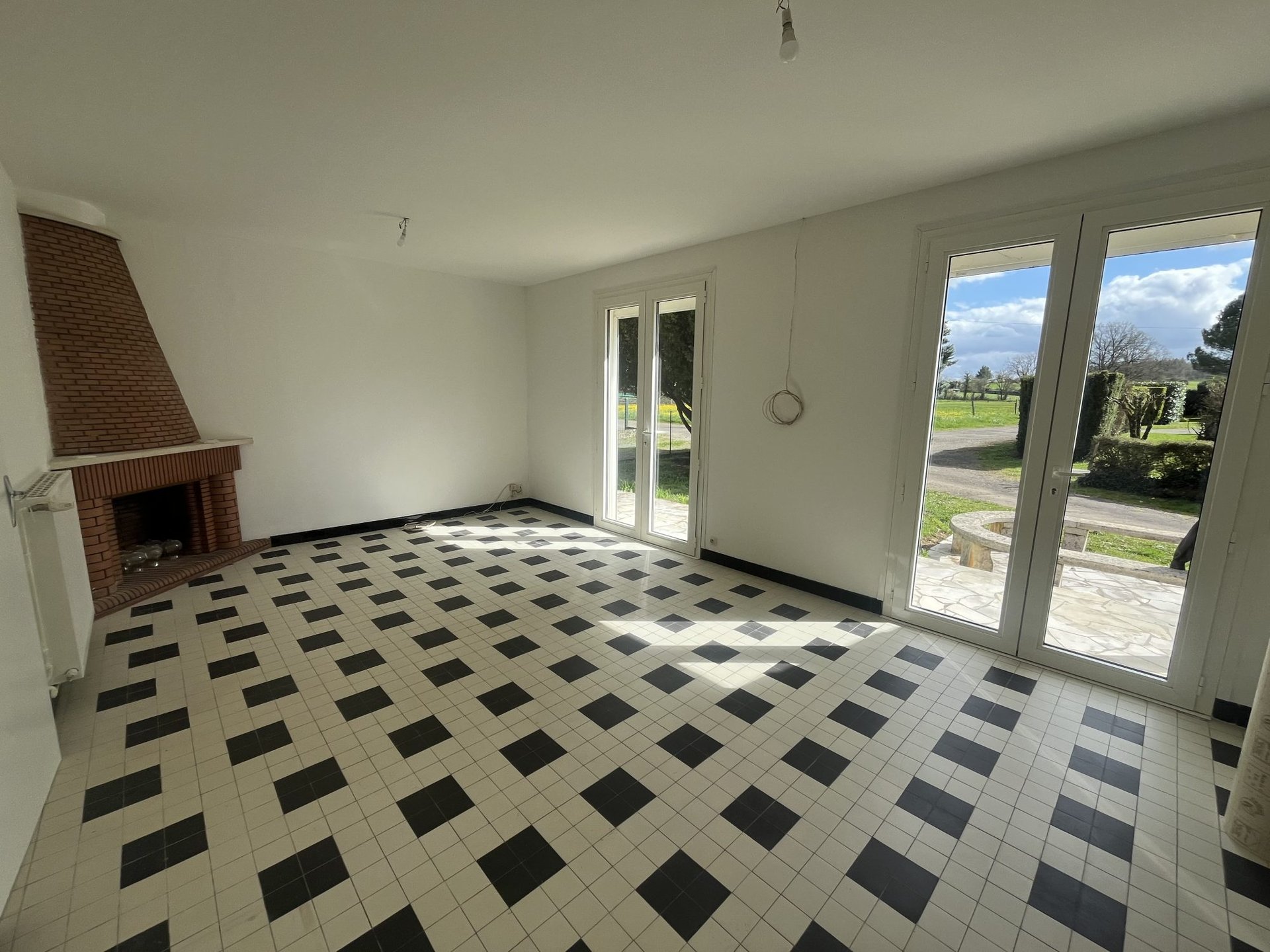 Maison à vendre, 102m², Chasseneuil-sur-Bonnieure