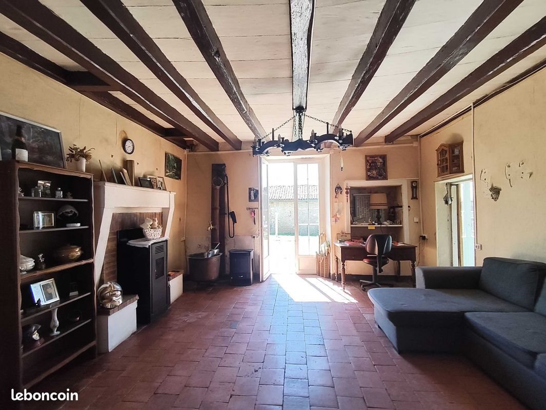 Maison à vendre, 200m², Saint-Laurent-de-Céris