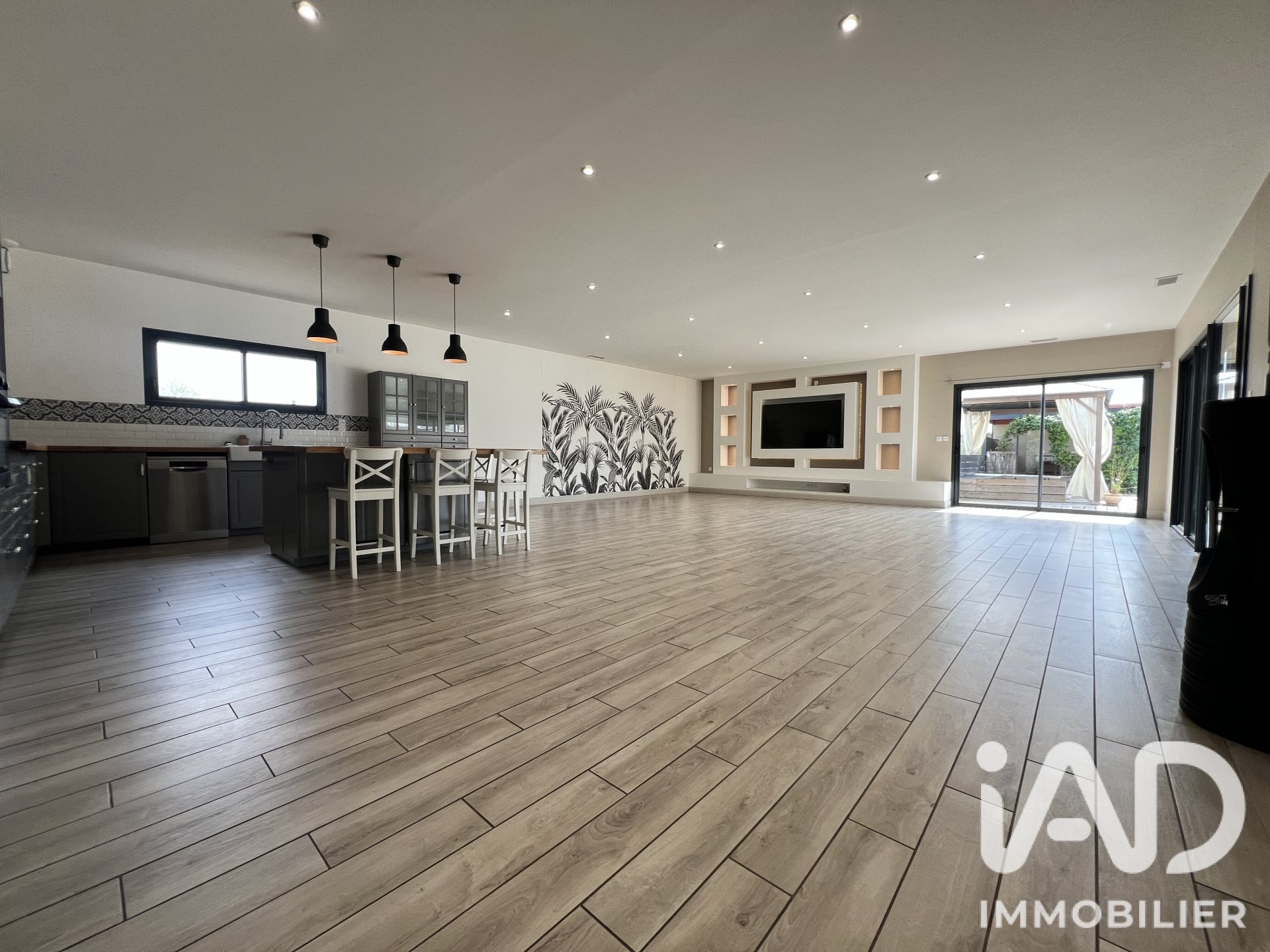 Maison à louer, 195m², Saint-Denis-de-Pile