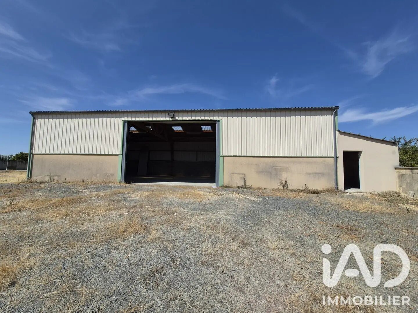 Maison à vendre, 950m², Saint-Léger-de-Montbrun