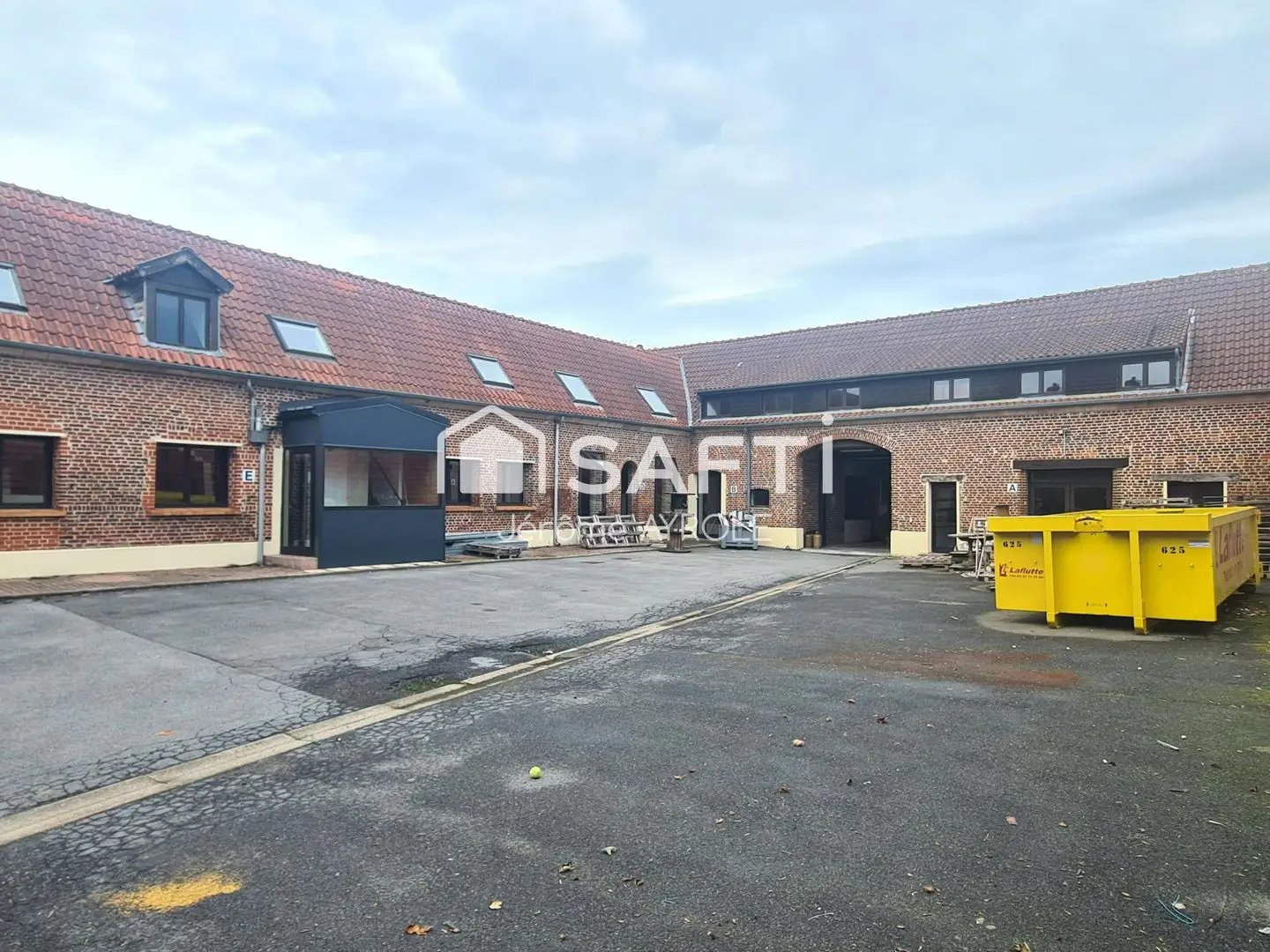 Appartement à vendre, 700m², Sainte-Catherine