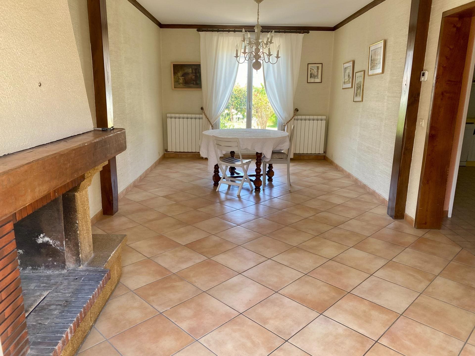 Maison à vendre, 114m², Aussillon