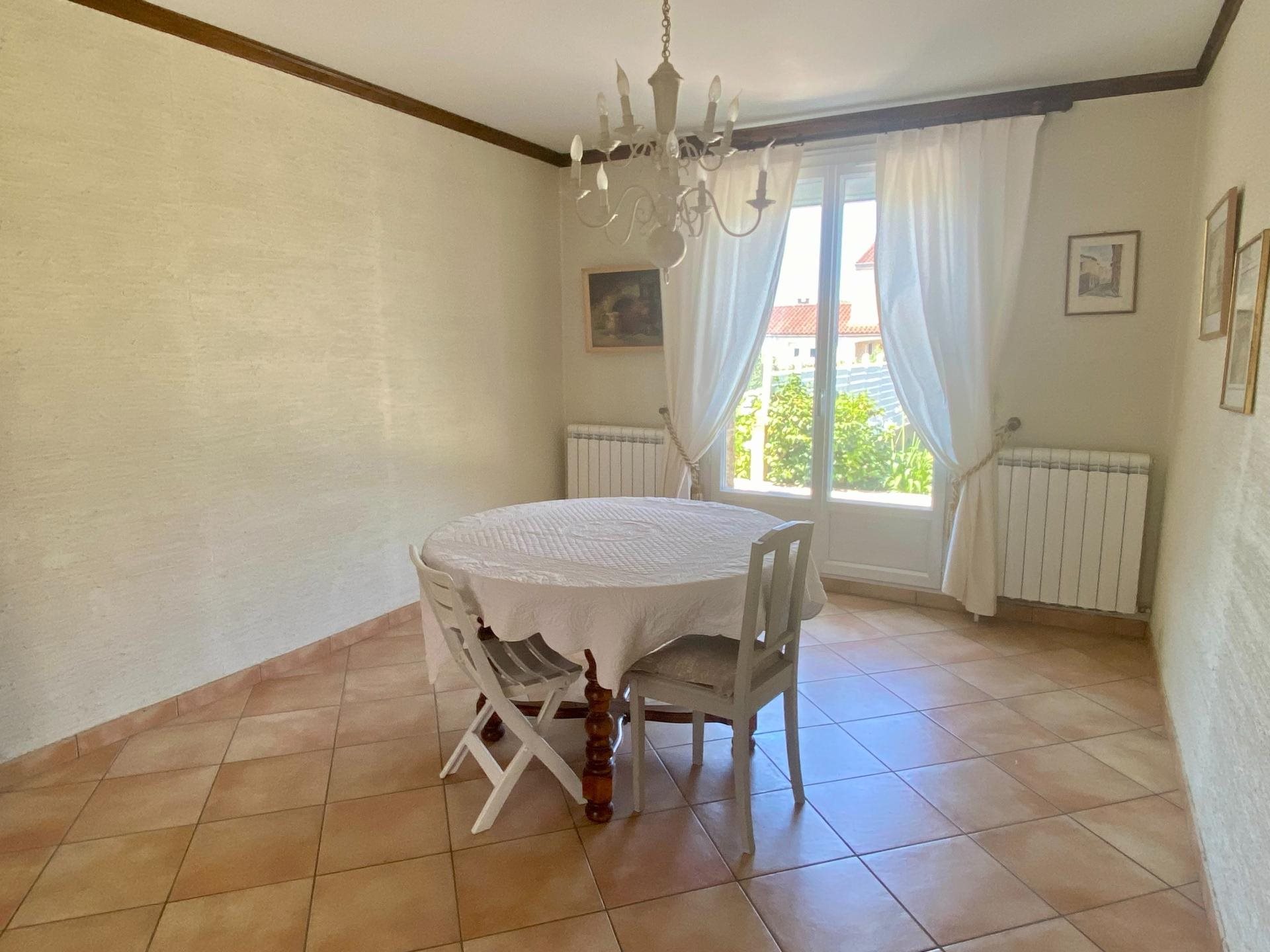 Maison à vendre, 114m², Aussillon