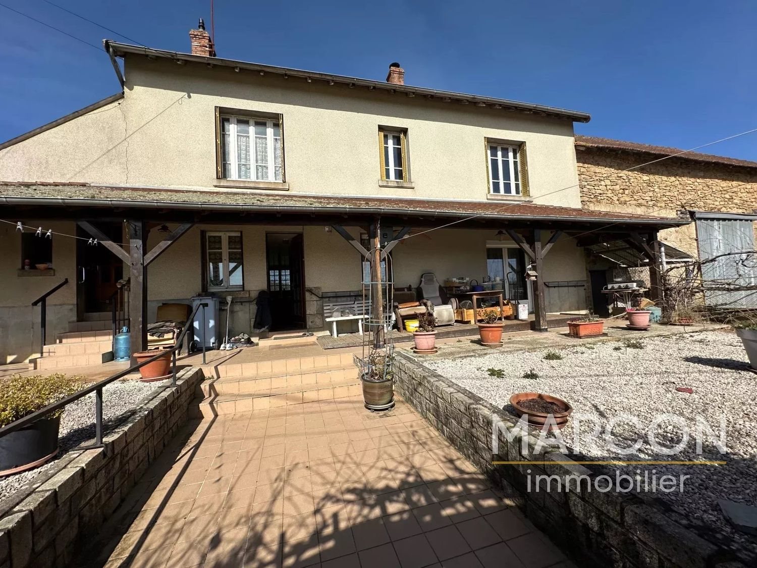 Maison à vendre, 117m², Lafat
