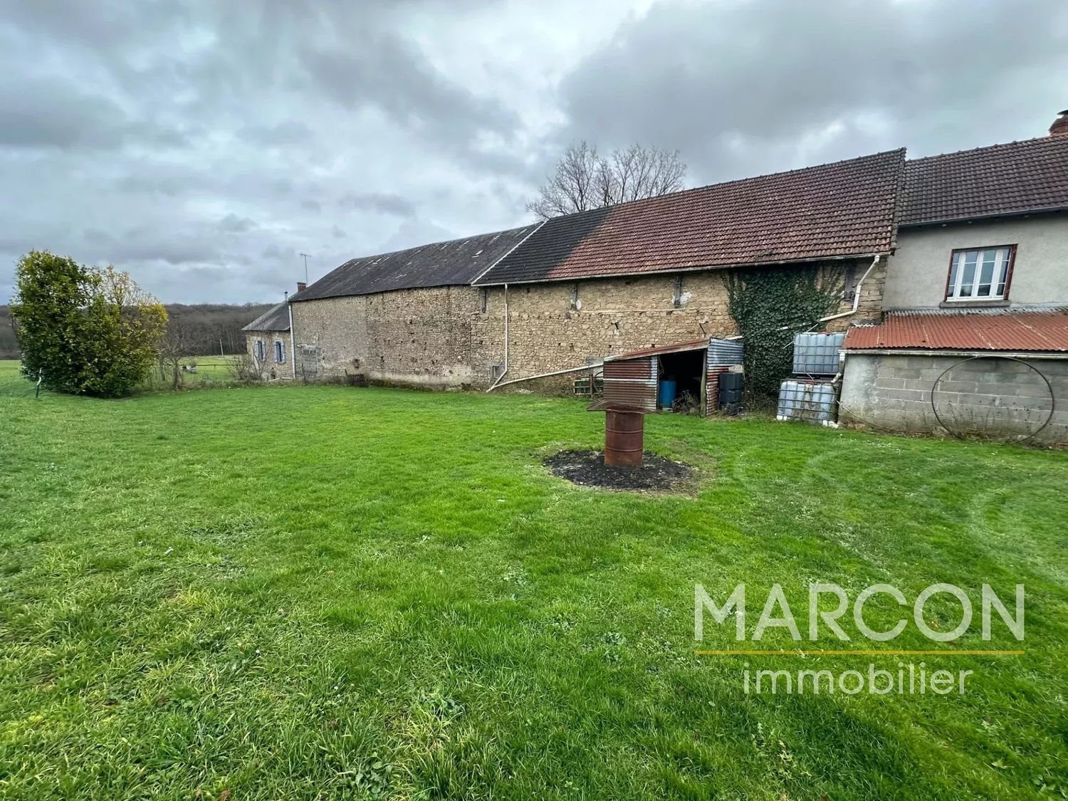 Maison à vendre, 117m², Lafat