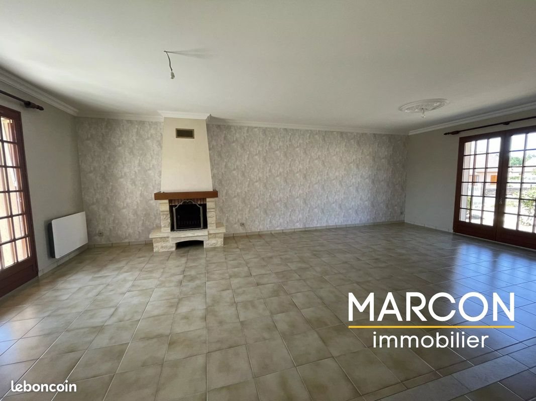 Maison à louer, 112m², Dun-le-Palestel