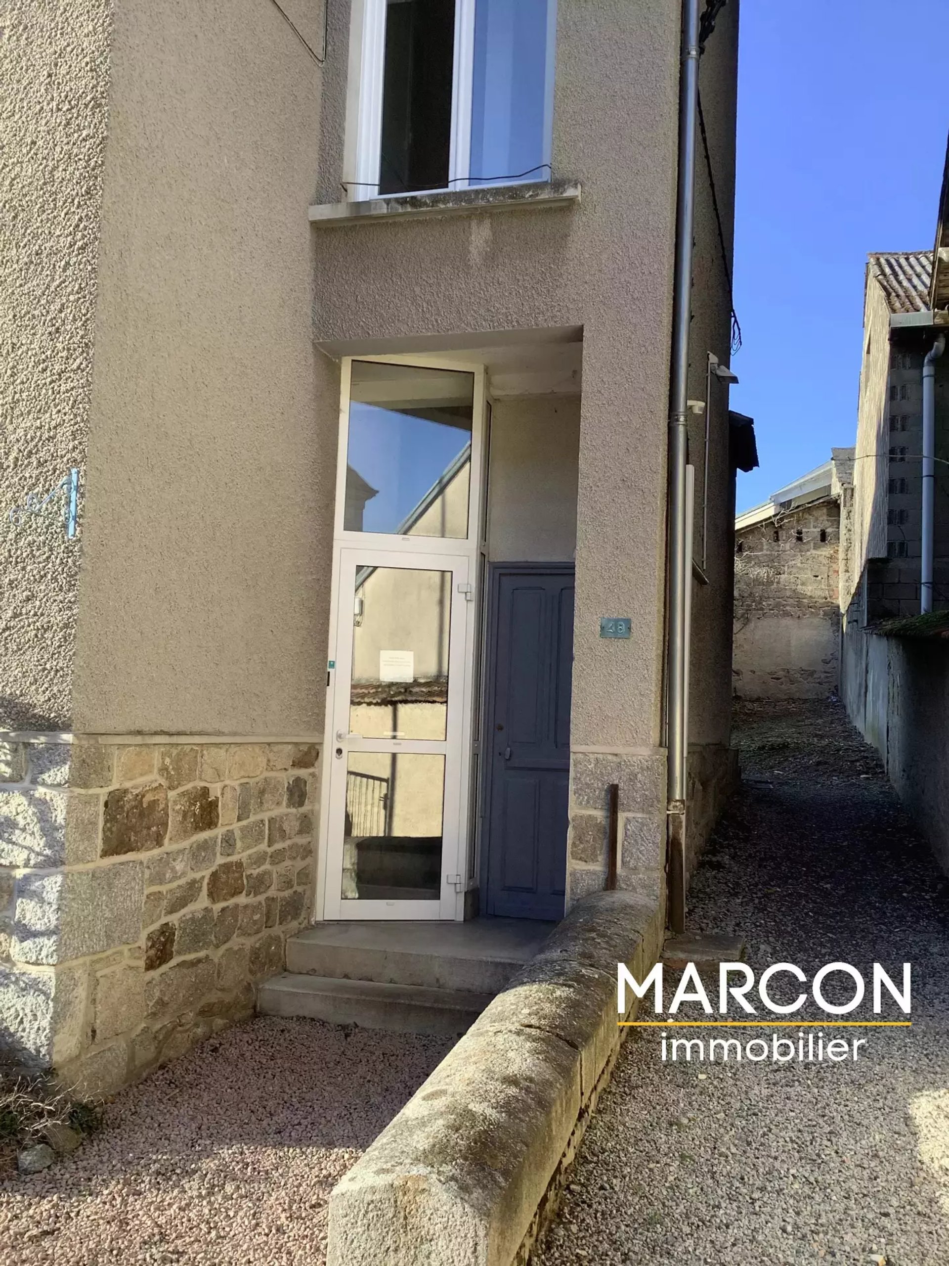 Appartement à louer, 55m², Auzances