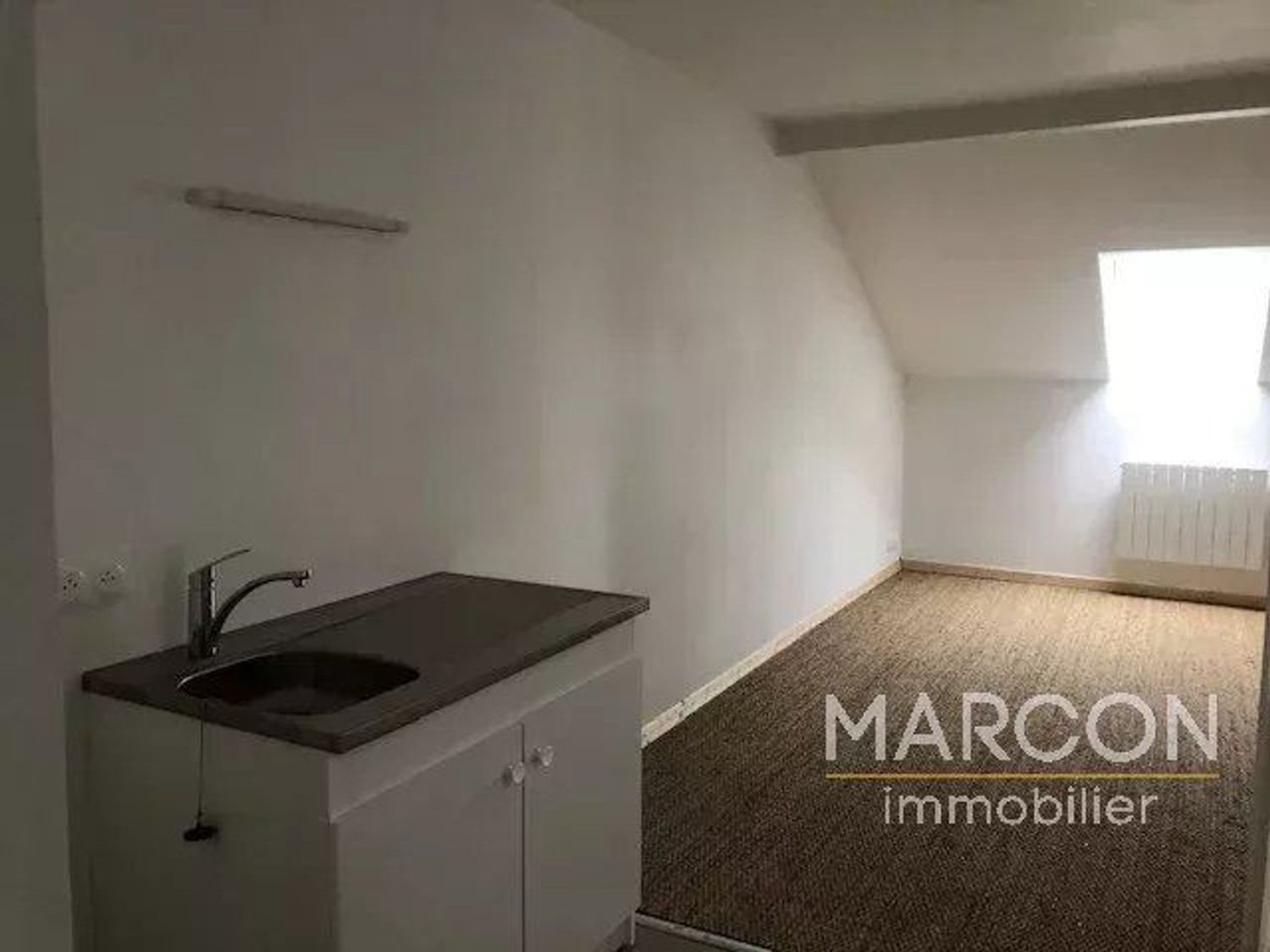 Appartement à louer, 33m², Dun-le-Palestel