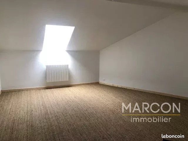 Appartement à louer, 33m², Dun-le-Palestel