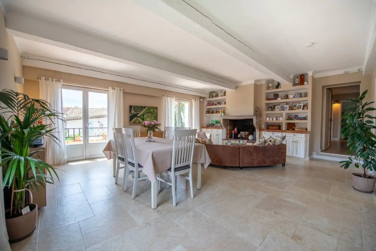 Appartement à vendre, 196m², Grimaud
