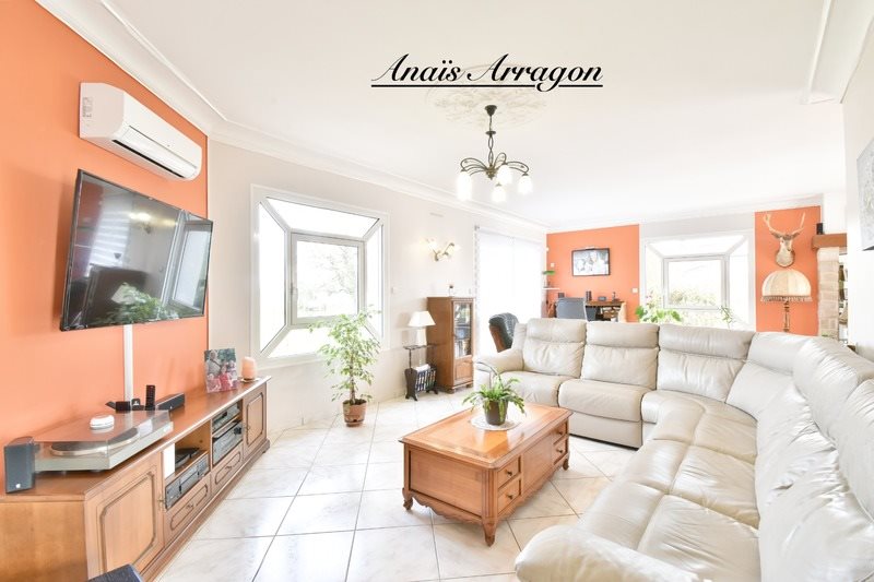 Maison à vendre, 170m², Sainte-Livrade-sur-Lot