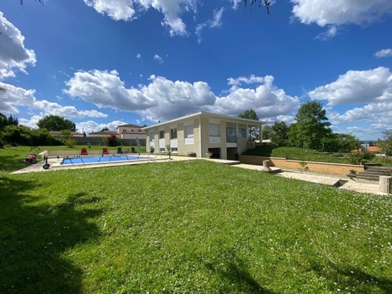 Maison à vendre, 248m², Sainte-Livrade-sur-Lot