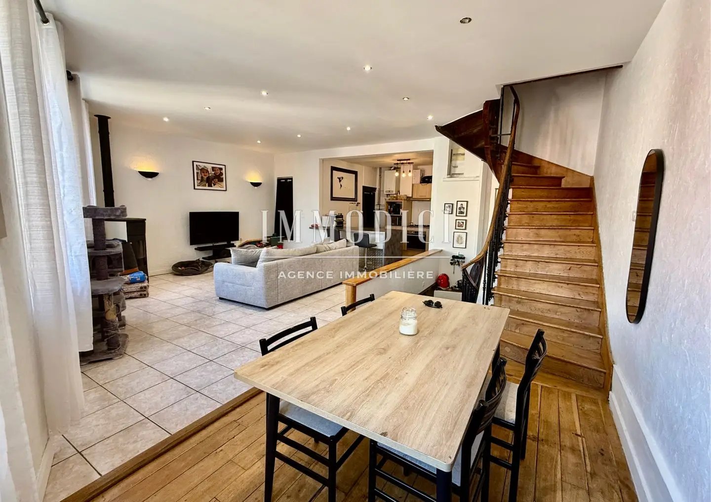 Appartement à vendre, 98m², Thoissey