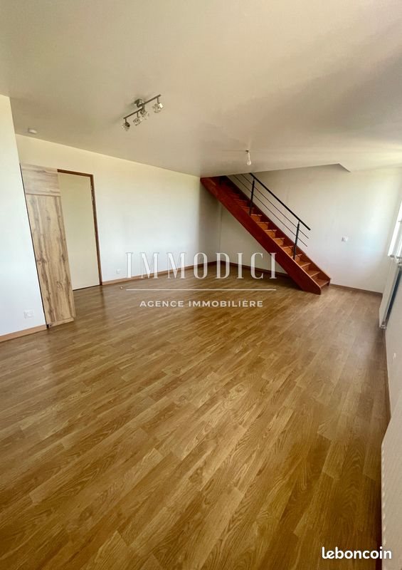 Appartement à louer, 62m², Saint-Didier-sur-Chalaronne