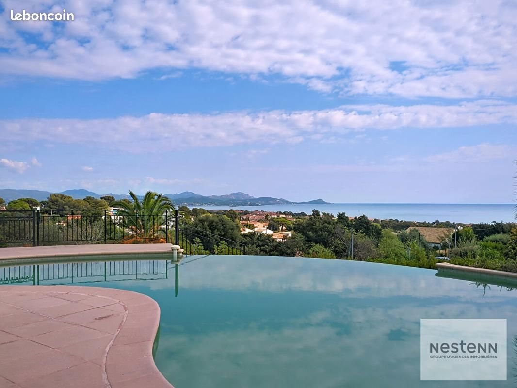 Maison à vendre, 240m², Fréjus