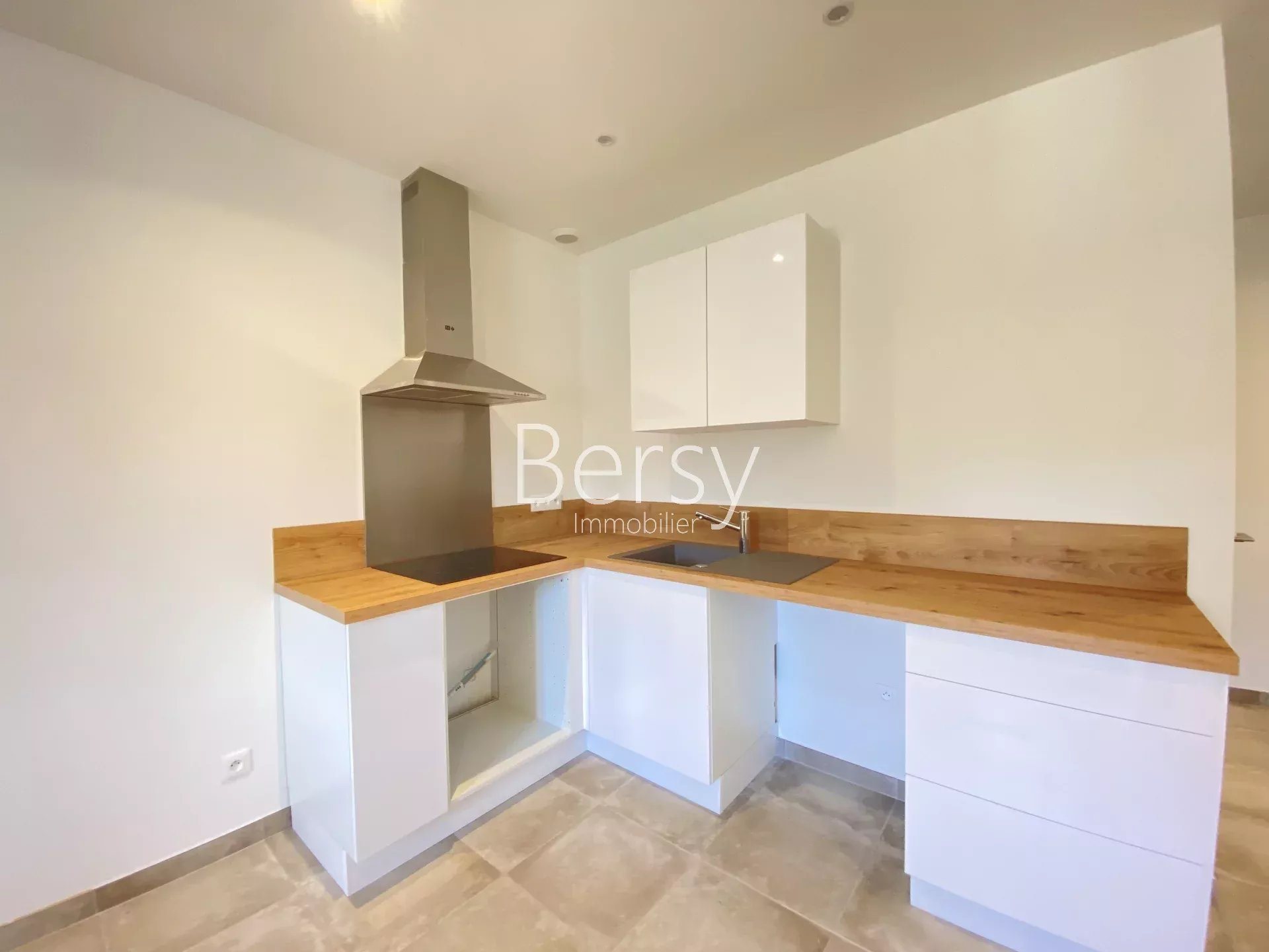 Appartement à louer, 53m², Malemort-du-Comtat