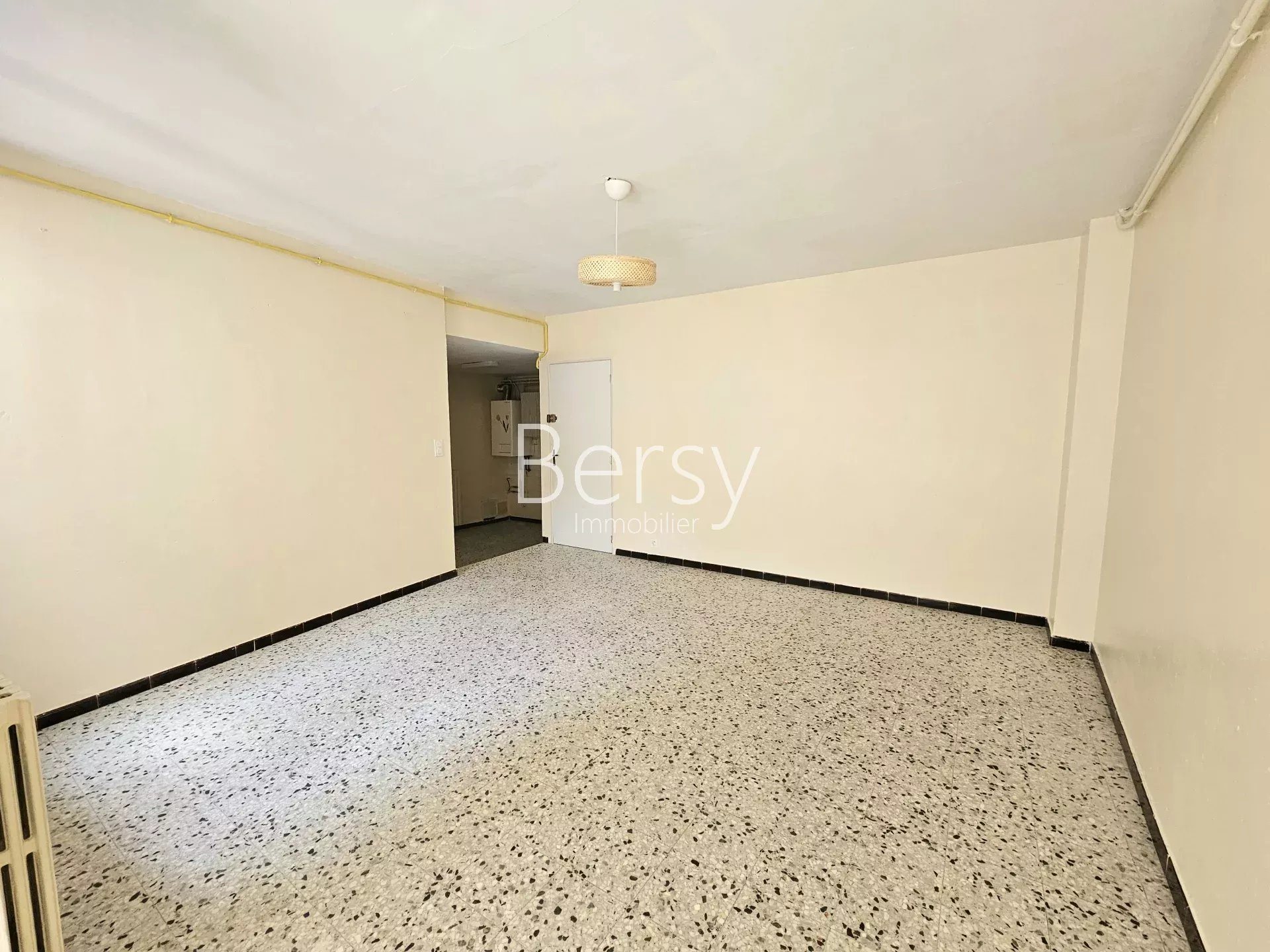 Appartement à louer, 52m², Caromb
