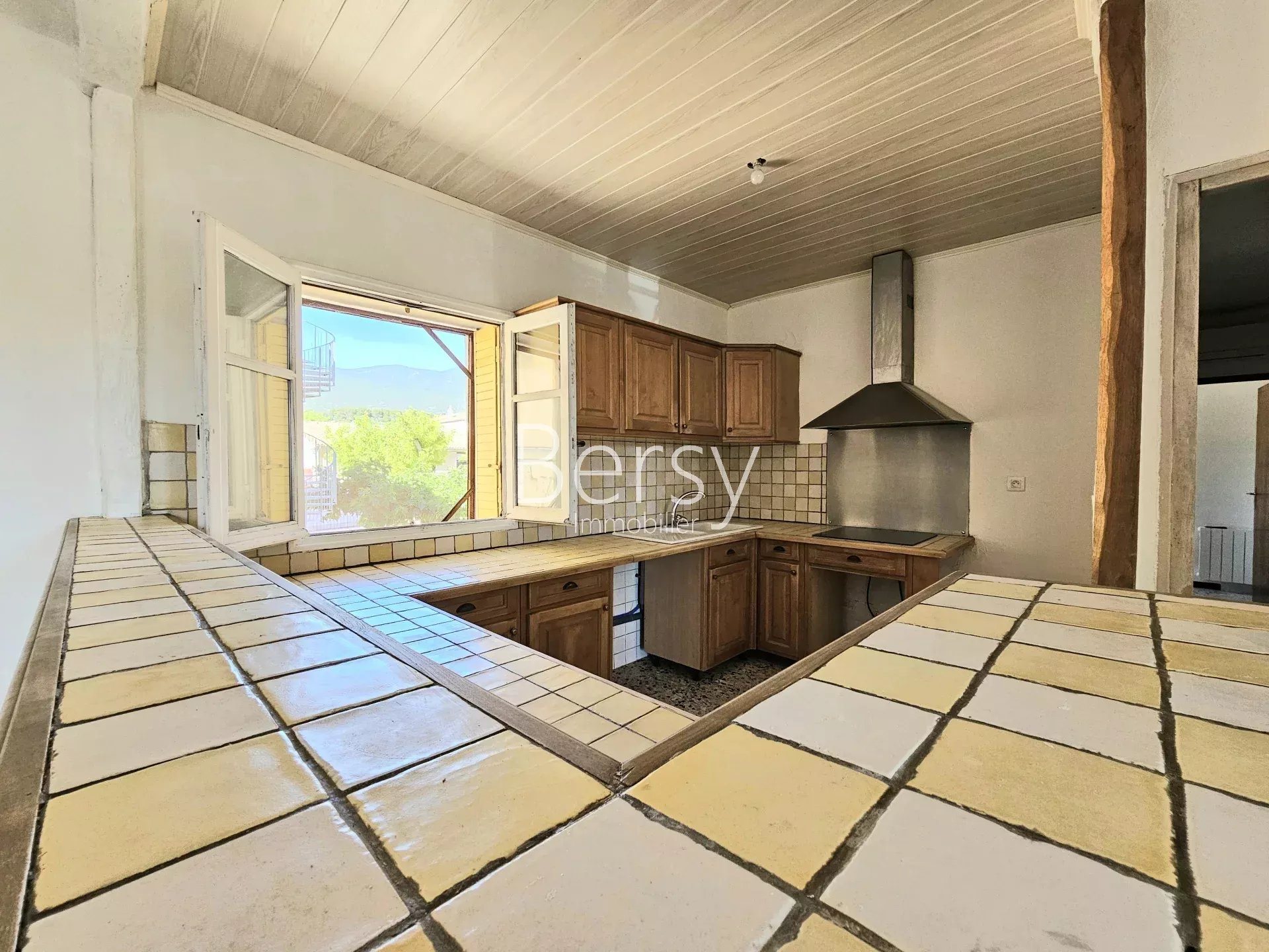 Appartement à louer, 94m², Bédoin