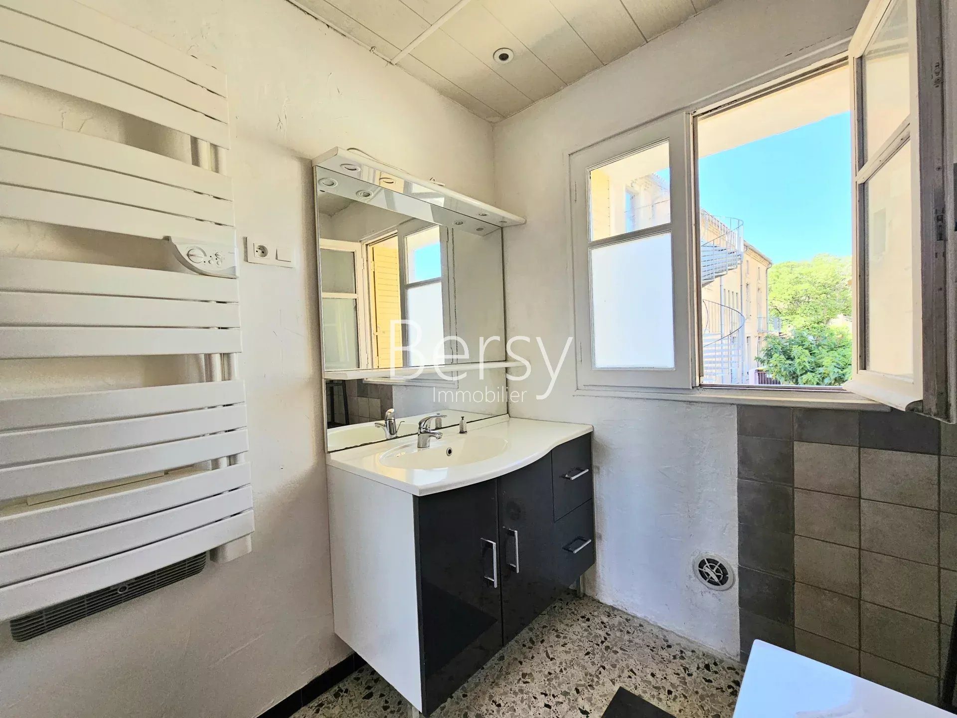 Appartement à louer, 94m², Bédoin