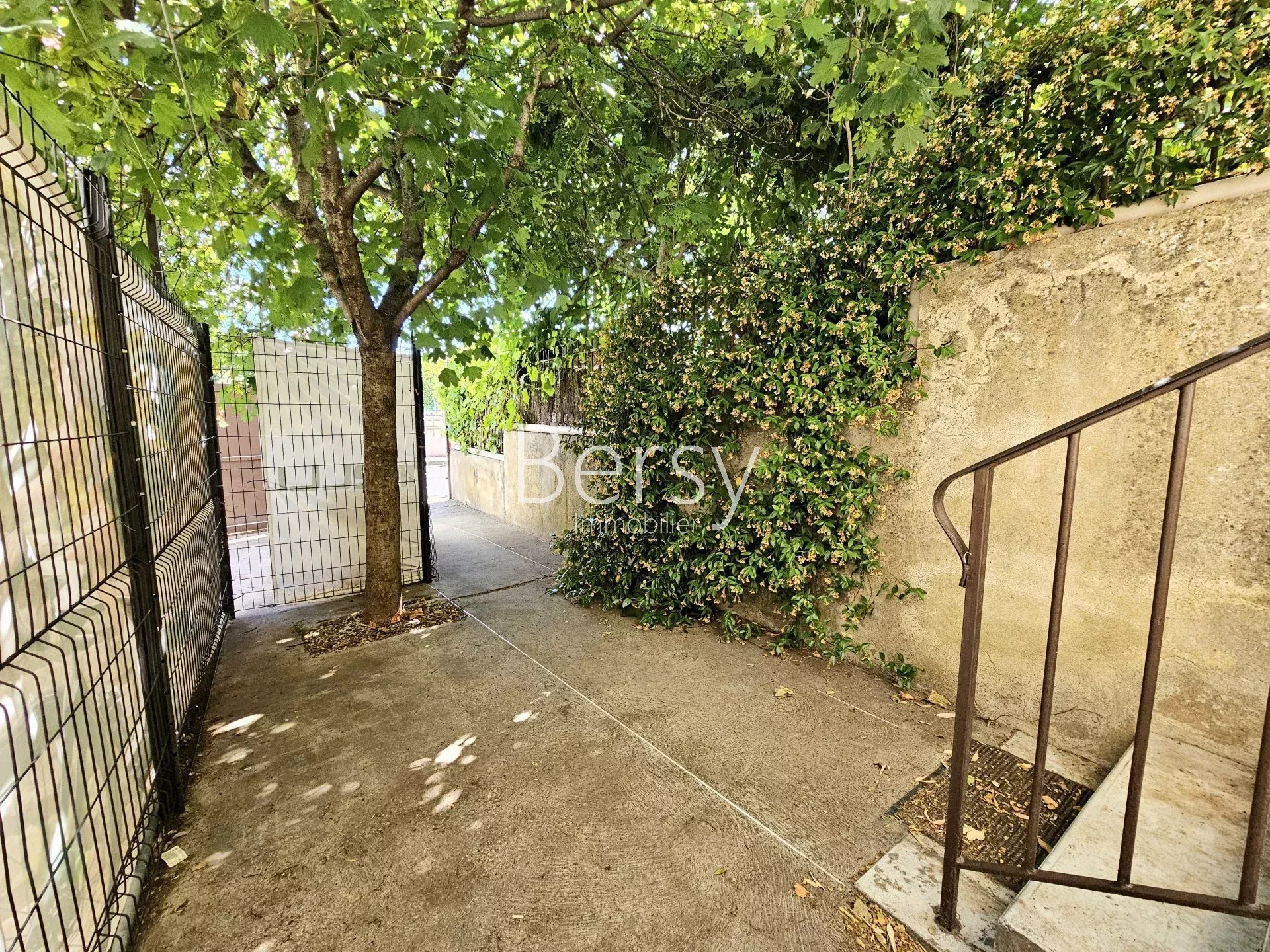 Appartement à louer, 94m², Bédoin