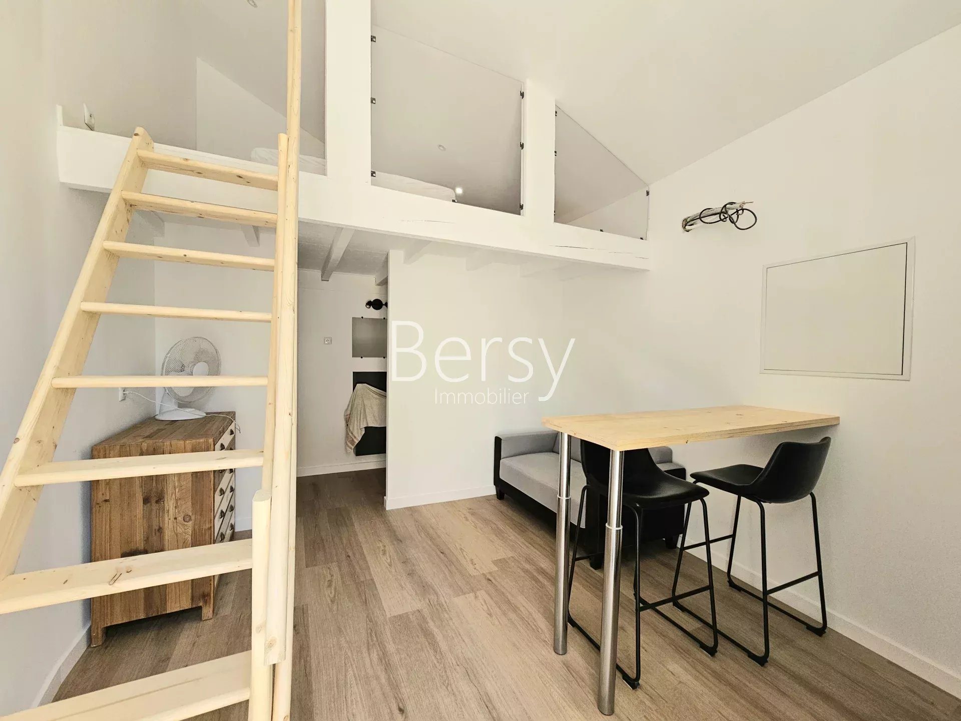 Appartement à louer, 16m², Caromb