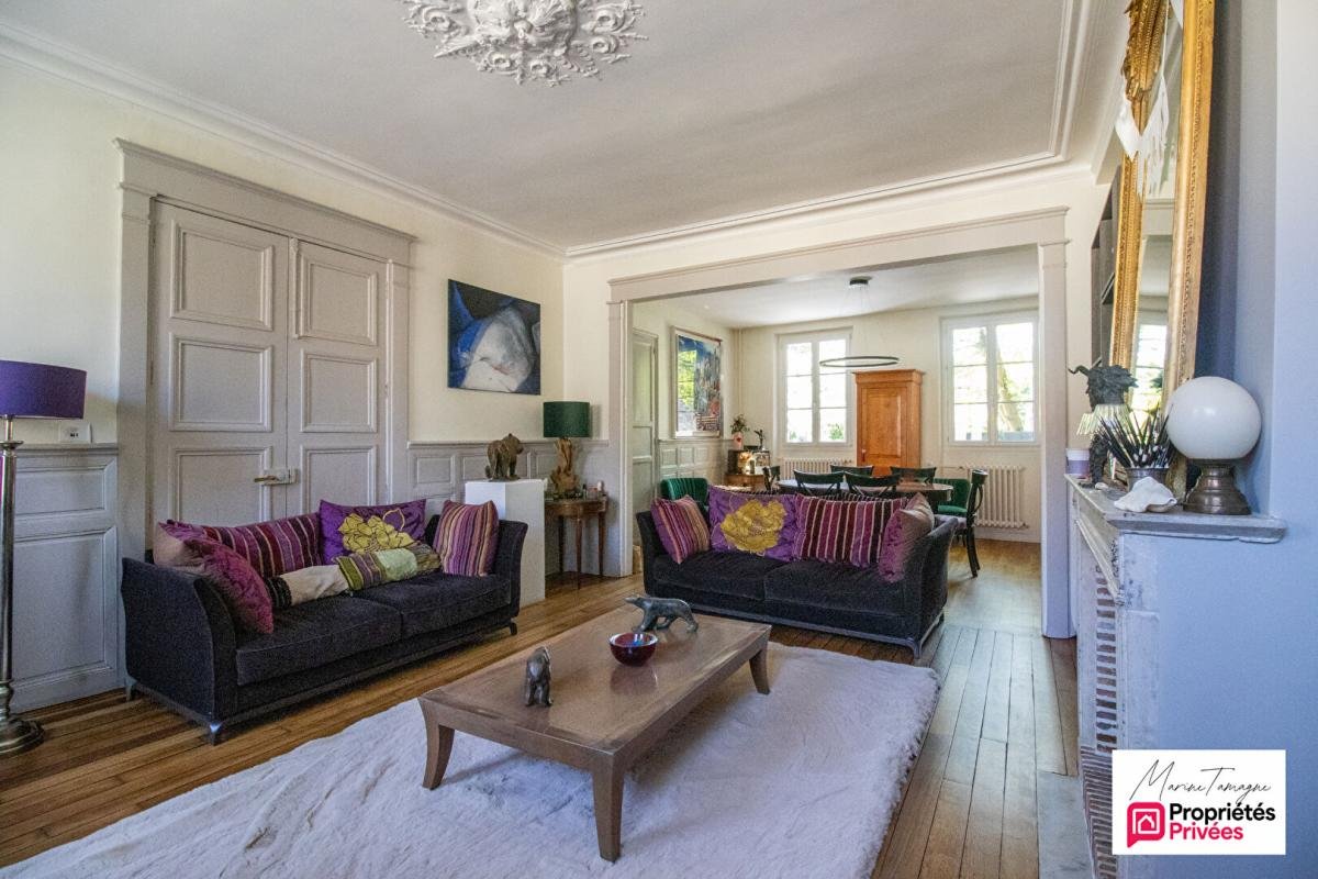 Maison à vendre, 270m², Fleurines