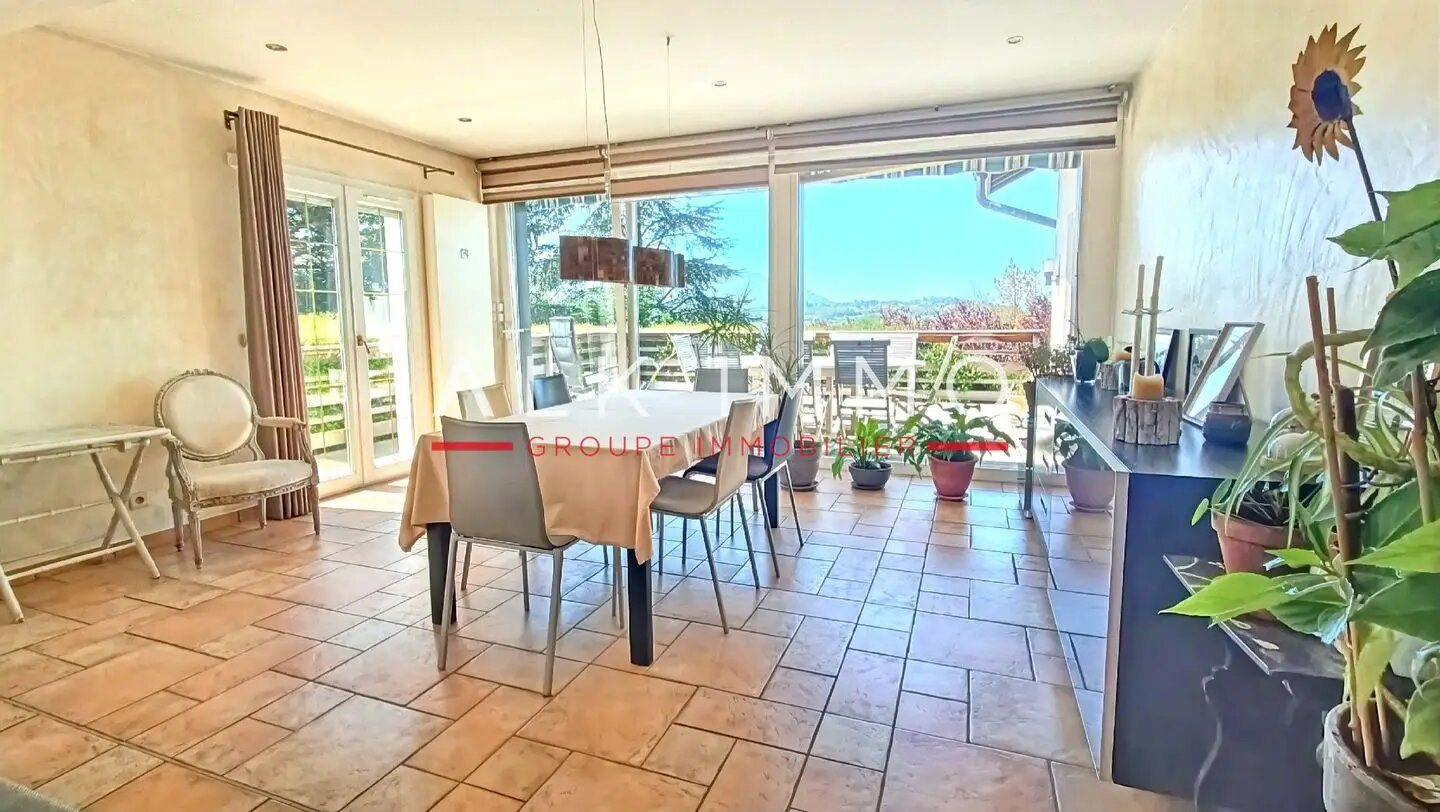 Maison à vendre, 250m², Cranves-Sales
