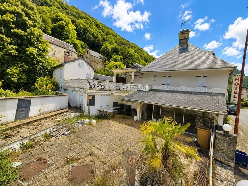 Maison à vendre, 464m², Sarrancolin