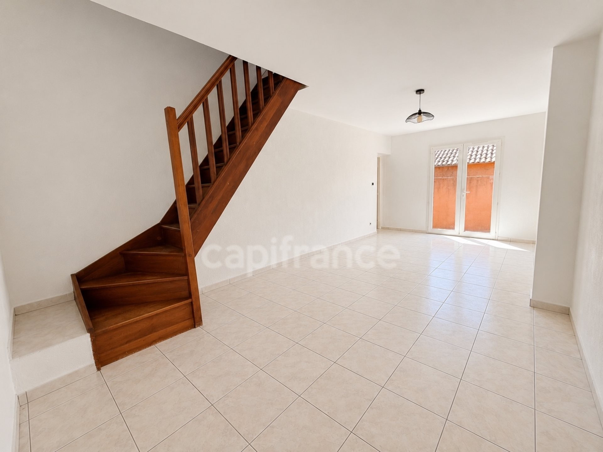 Maison à vendre, 74m², Puyvert