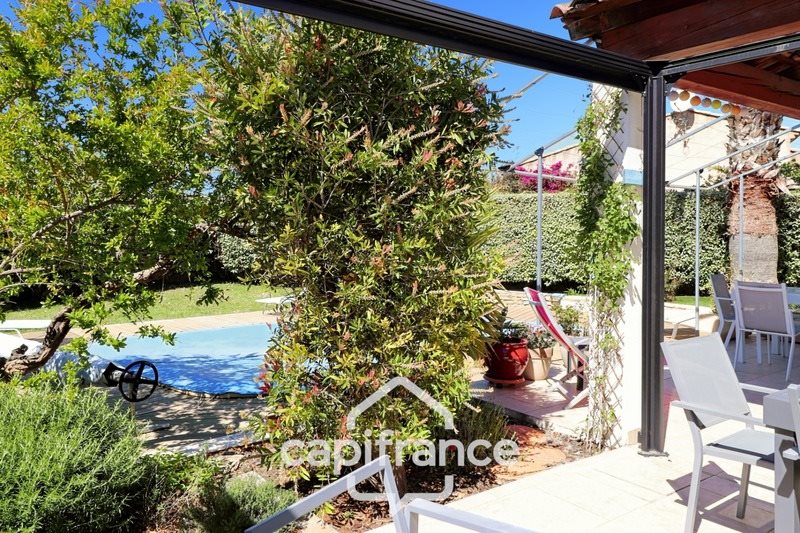 Maison à vendre, 100m², Saint-Cyr-sur-Mer