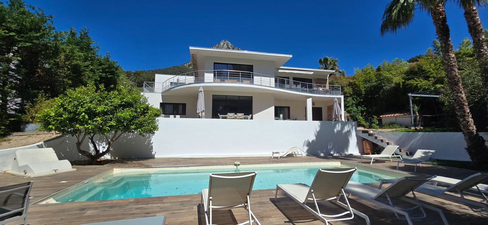 Maison à vendre, 240m², La Valette-du-Var