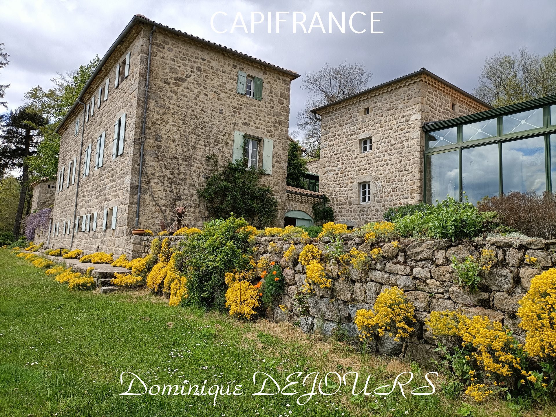 Maison à vendre, 445m², Gluiras