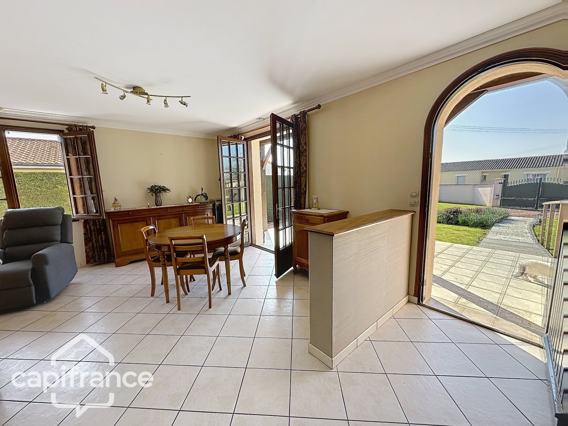 Maison à vendre, 149m², Saint-Varent