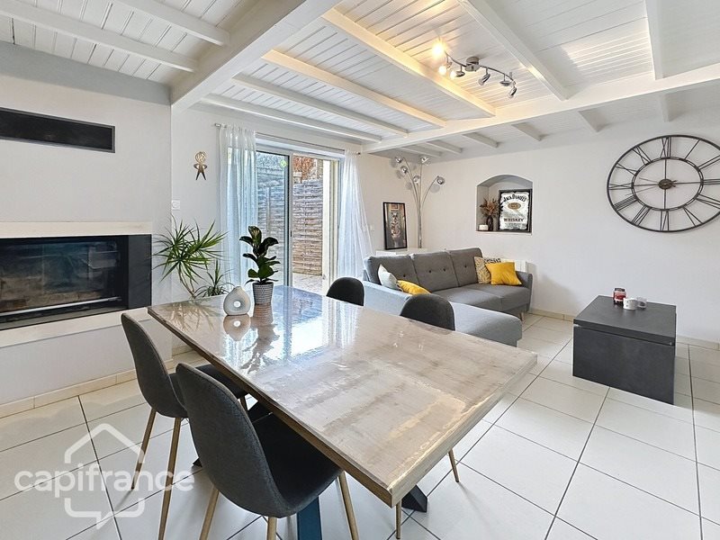 Maison à vendre, 112m², Pas-de-Jeu