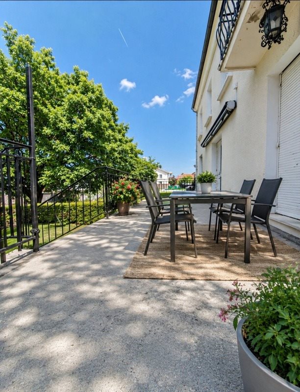 Maison à vendre, 300m², Charmes